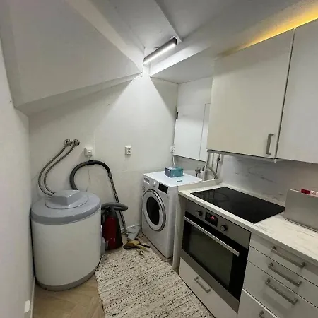 Lejlighed Newly Renovated 2-room Bergen