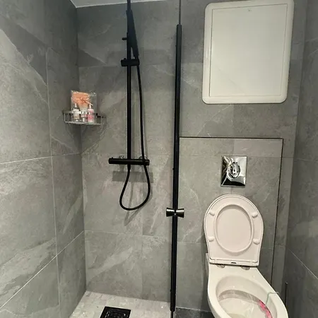 Newly Renovated 2-room 베르겐